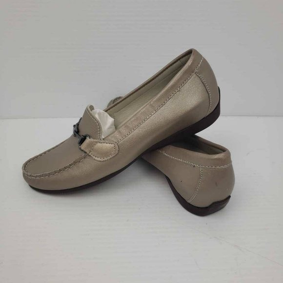 Munro American Womens Kimi Loafer Flat Shoes Beige Leather Horsebit 6.5 M New - Picture 3 of 16